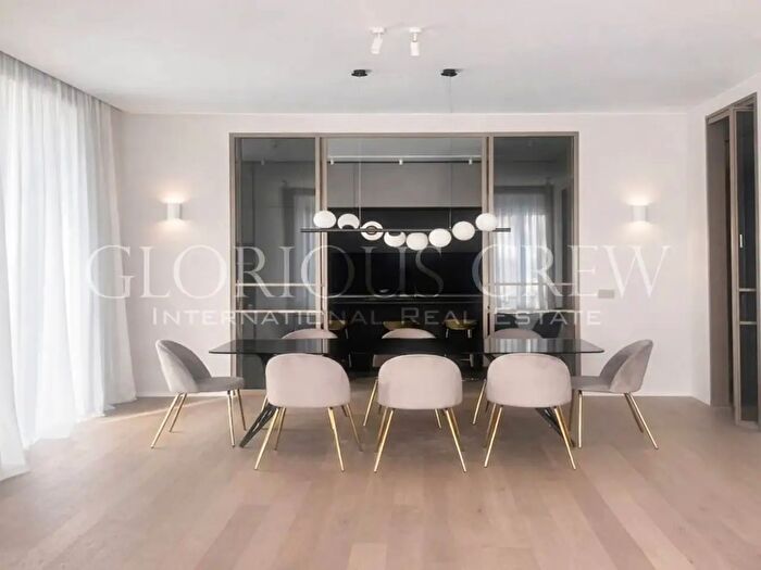 Appartamento con 6 locali in vendita in Viale Belisario, Milano