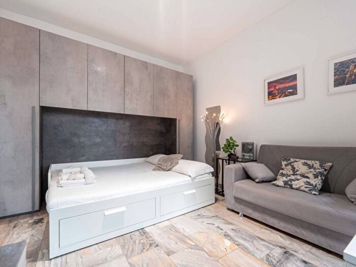 Appartamento monolocale in affitto in Via Luigi Varanini, Pasteur, Milano