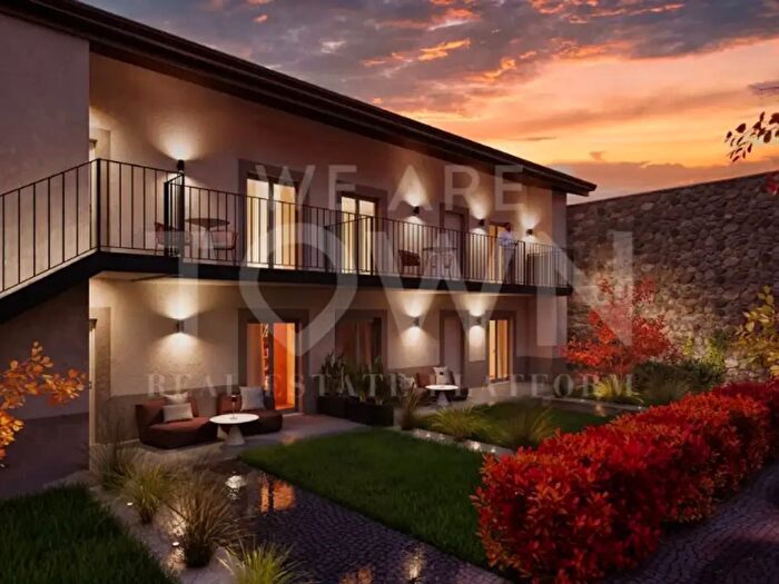 Appartamento quadrilocale in vendita in Via Alessandro Manzoni, Treviolo