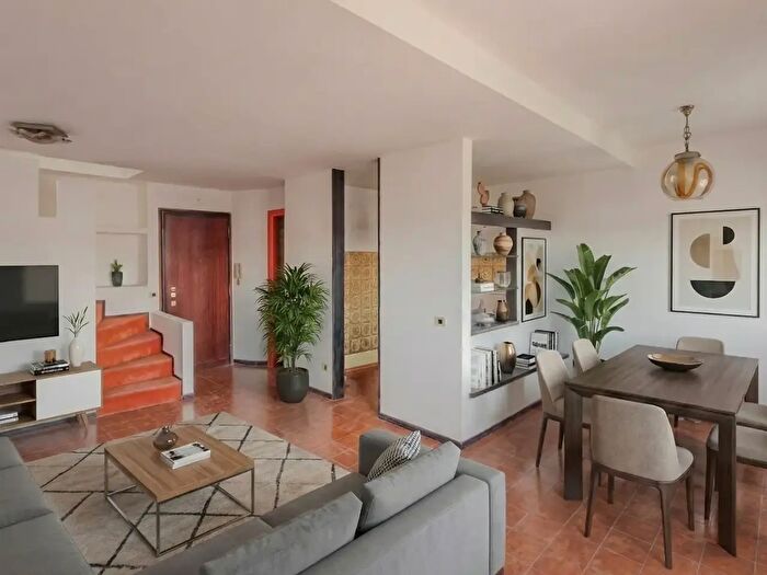 Appartamento trilocale in vendita in Via Adria, Cerveteri