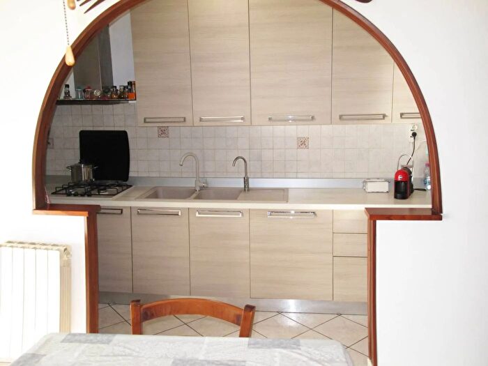 Appartamento con 5 locali in vendita in Via Antonio Meucci Carmignano, Carmignano