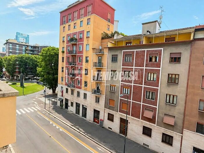 Appartamento bilocale in vendita in Via Alserio, Milano