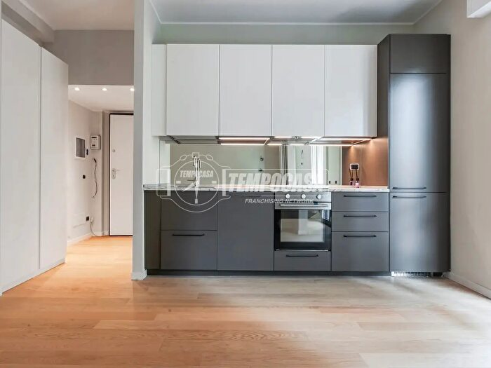 Appartamento bilocale in vendita in Via Valassina V, Milano