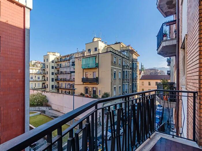 Appartamento quadrilocale in vendita in Via Leonardo da Vinci, Torino