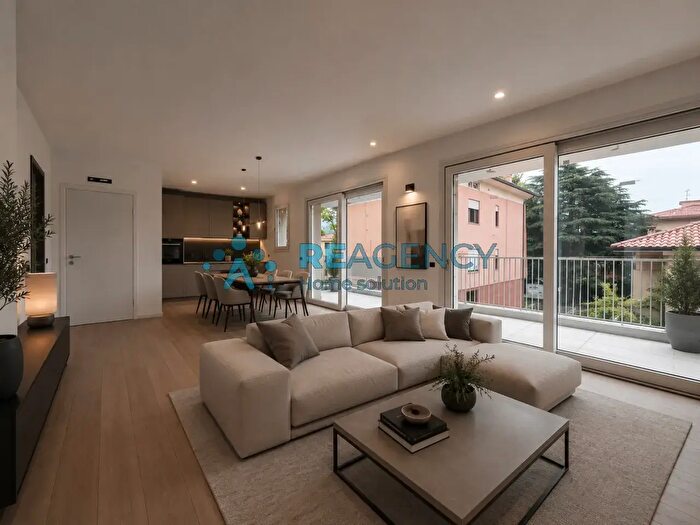 Appartamento quadrilocale in vendita in Via Regina Margherita, Valdagno