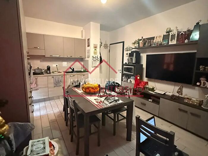 Appartamento trilocale in vendita in Viareggio Lu, Viareggio