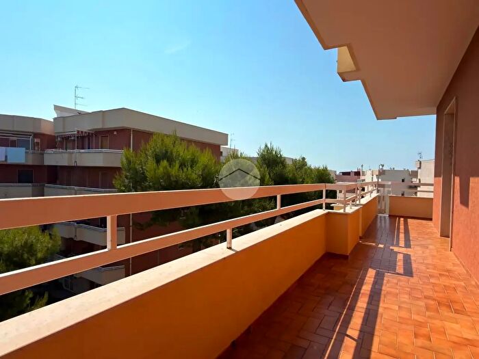 Appartamento con 7 locali in vendita in Via Pietro Nenni, Manfredonia