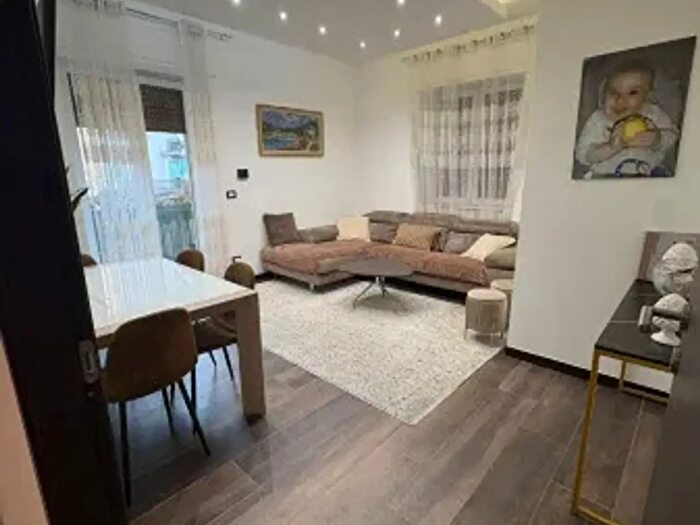 Appartamento trilocale in vendita in Via Lamarmora Alessandro, Brescia