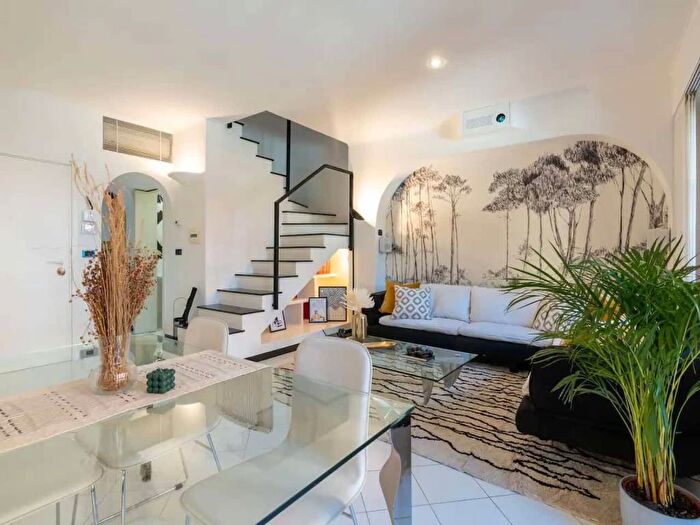 Appartamento trilocale in affitto in Via Alberto Ascari, Roma, Roma