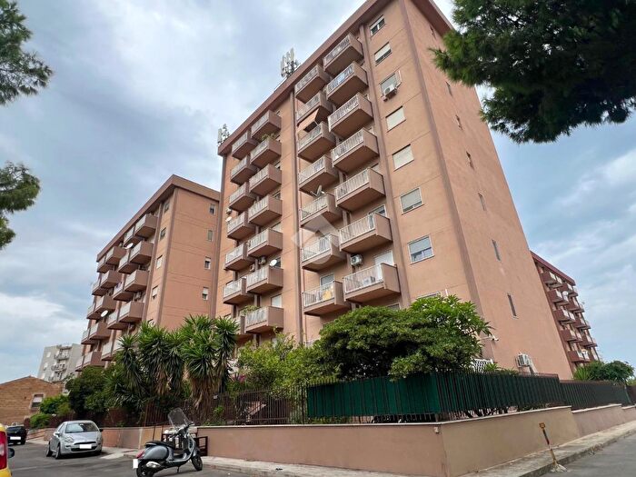 Appartamento con 5 locali in vendita in Via Calogero Zucchetto, Palermo