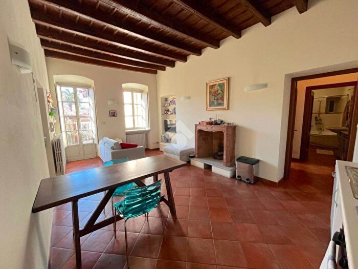 Appartamento trilocale in affitto in Via del Pino, Centro Storico, Pinerolo