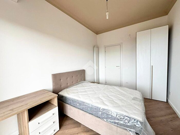 Appartamento monolocale in affitto in Via Bernardo Cavallino, Napoli