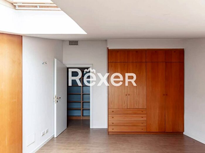 Appartamento con 6 locali in vendita in Via Monte Ortigara, Pozzo Strada, Torino