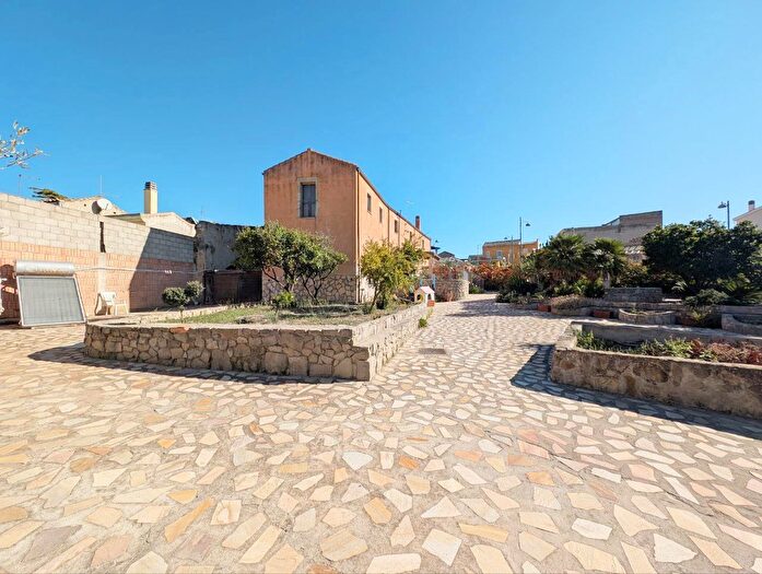 Casa con 5 locali in vendita in Corso Repubblica, Dolianova