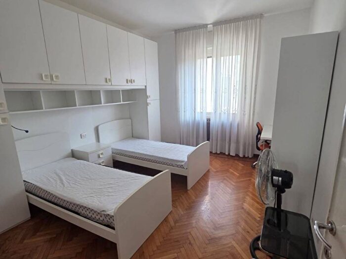Appartamento trilocale in affitto in Via degli Imbriani, Bovisa, Milano