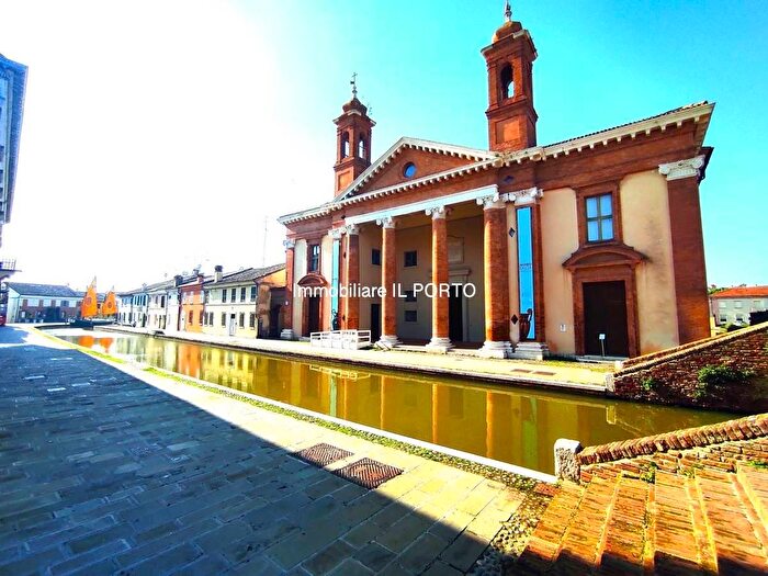 Appartamento con 5 locali in vendita in Comacchio