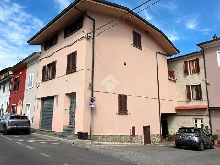 Casa con 5 locali in vendita in Via Ricasoli, Ponte Buggianese