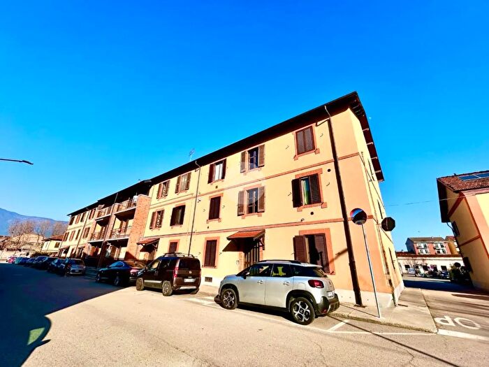 Appartamento trilocale in vendita in Via Ferdinando Gatta, Buttigliera Alta