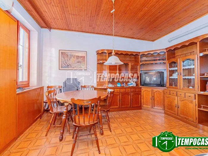 Appartamento bilocale in vendita in Via Romanoni, Locate Di Triulzi