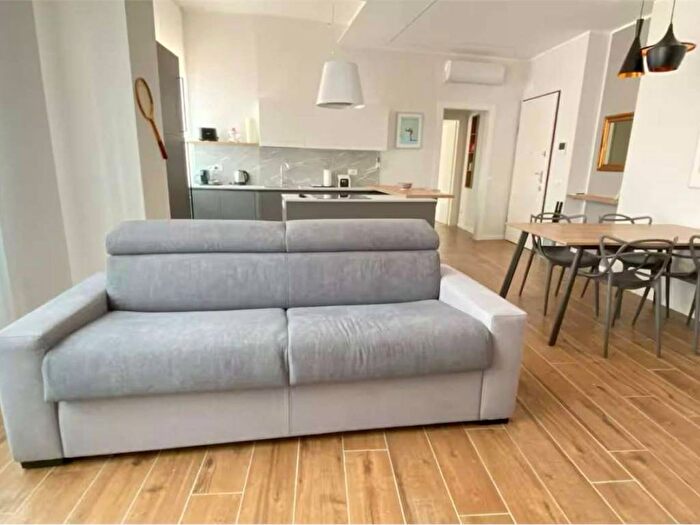 Appartamento bilocale in affitto in Centro Storico, Como