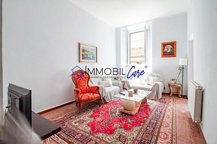 Appartamento con 6 locali in vendita in Livorno