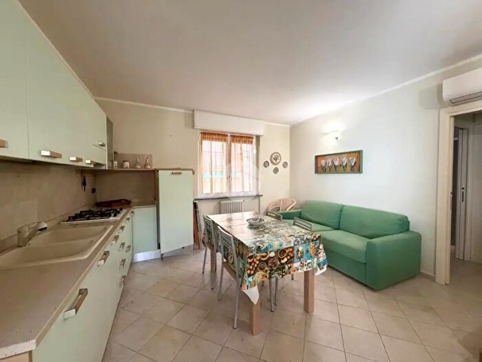 Appartamento bilocale in vendita in Via Indiani, Diano Marina