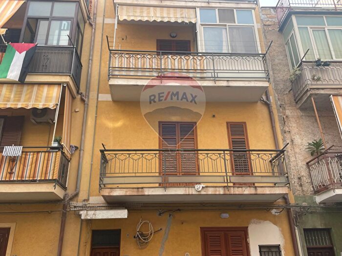 Appartamento quadrilocale in vendita in Via San Francesco dAssisi, Bagheria