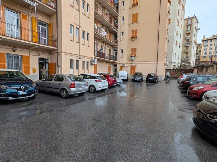 Appartamento trilocale in affitto in Via Giovanni Torti, San Fruttuoso, Genova