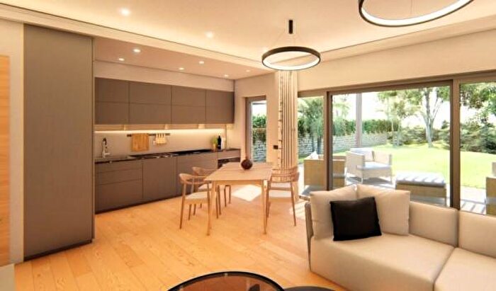 Casa trilocale in vendita in Via Gaetano Donizetti, Andora