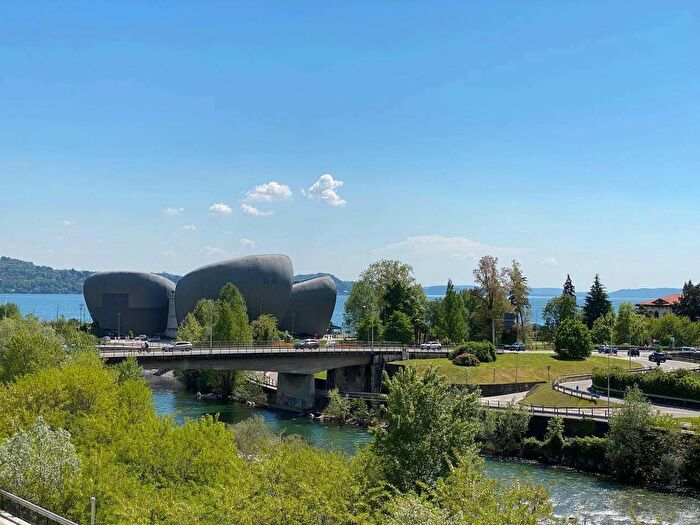 Appartamento trilocale in vendita in Via Lamarmora, Verbania