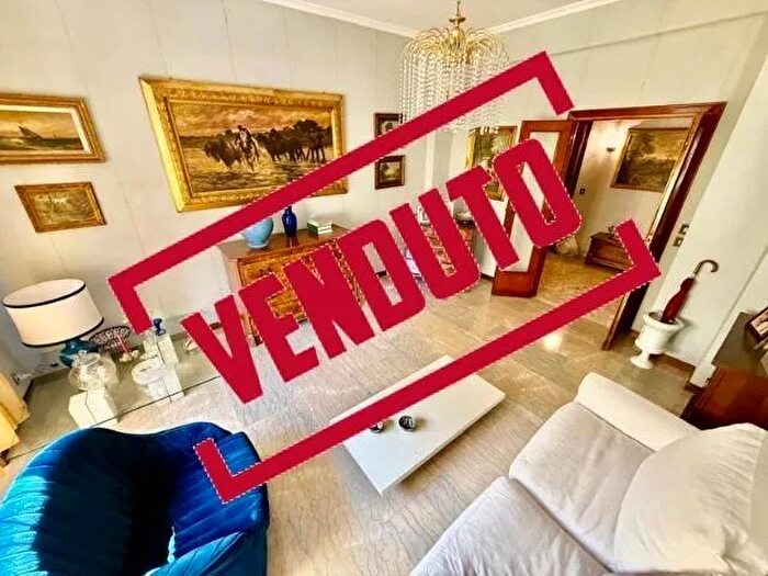 Appartamento quadrilocale in vendita in Via Raffaele Battistini Roma, Roma