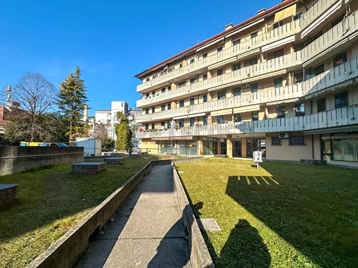 Appartamento con 5 locali in vendita in Via Dante Alighieri, Cervignano Del Friuli