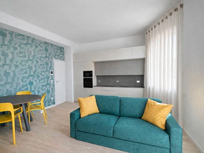 Appartamento bilocale in affitto in Via Giovanni Battista Piranesi, Porta Vittoria, Milano