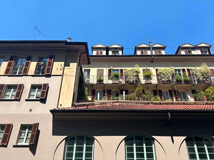 Appartamento bilocale in affitto in Via Molino delle Armi, Carrobbio, Milano