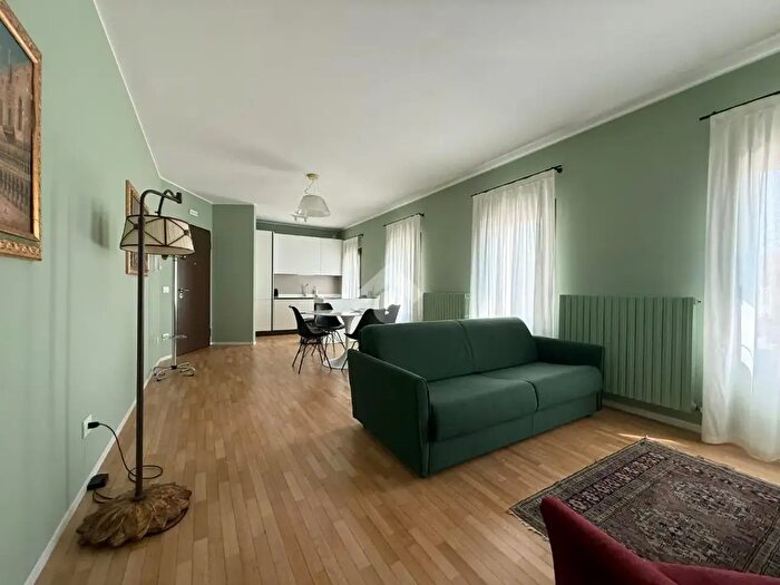 Appartamento trilocale in affitto in Via Guglielmo Marconi, Mogliano Veneto