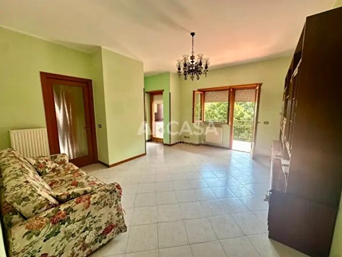 Appartamento bilocale in affitto in Piazza dellAnfiteatro, Lariano