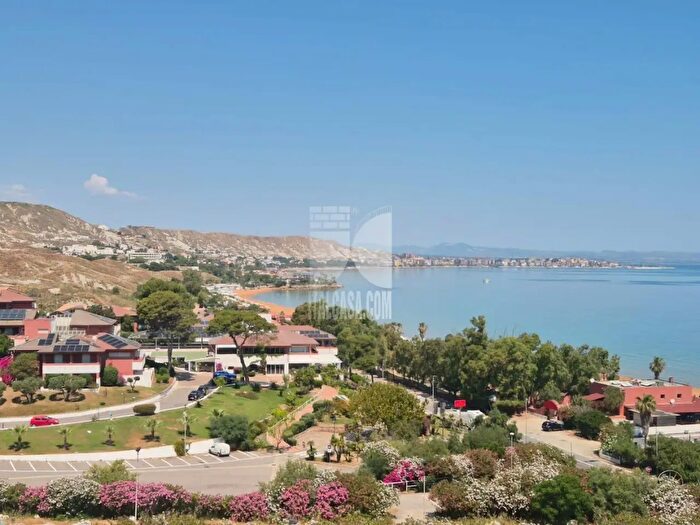 Appartamento bilocale in vendita in Viale Magna Grecia, Crotone