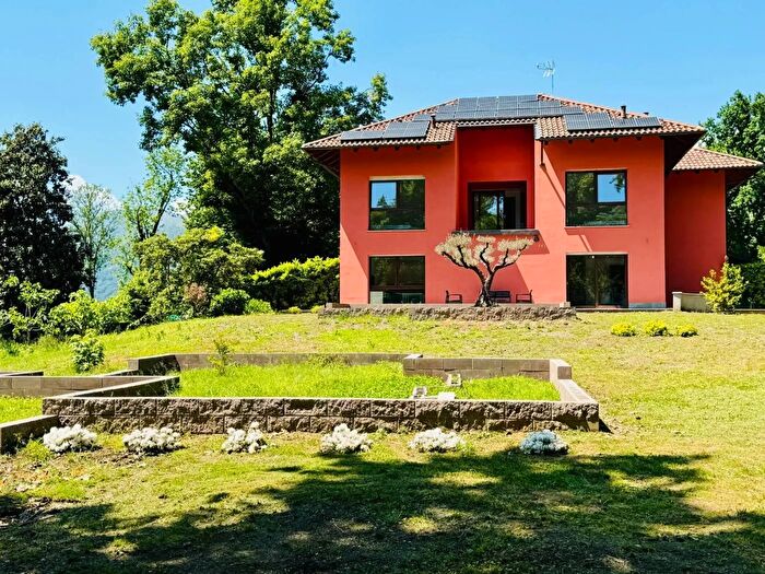 Casa con 6 locali in vendita in Rotta Magnabergera Fiano, Fiano