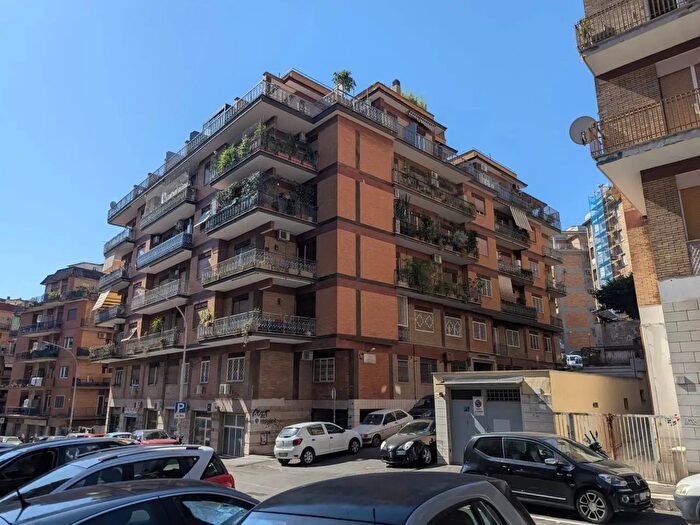 Appartamento bilocale in affitto in Via Nadina Helbigh, Roma