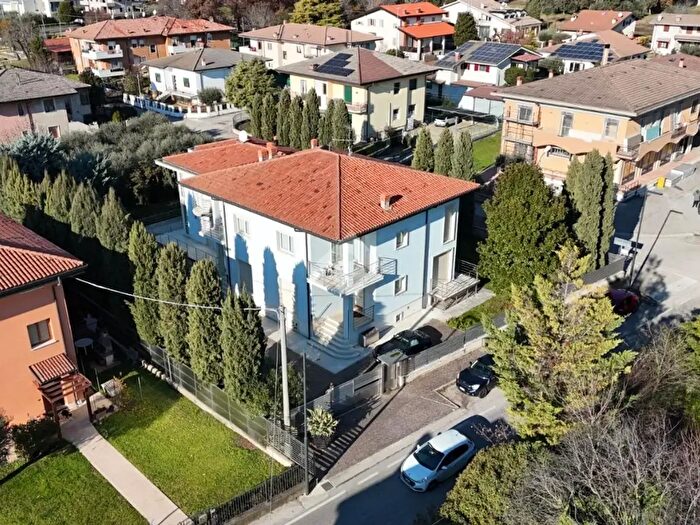 Appartamento con 5 locali in vendita in Via Restel Rosso, Illasi