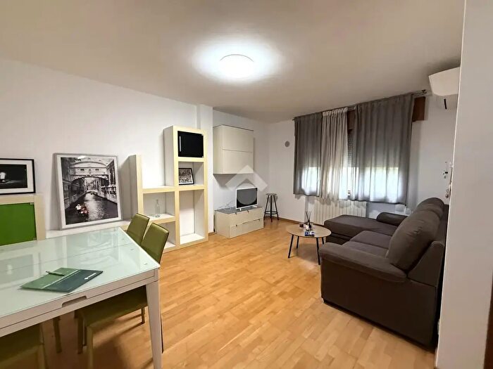 Appartamento trilocale in vendita in Via Torino, Mirano