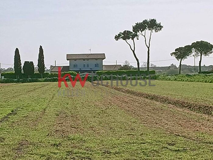 Casa con 6 locali in affitto in Via Vasca di Colmata, Capaccio Paestum