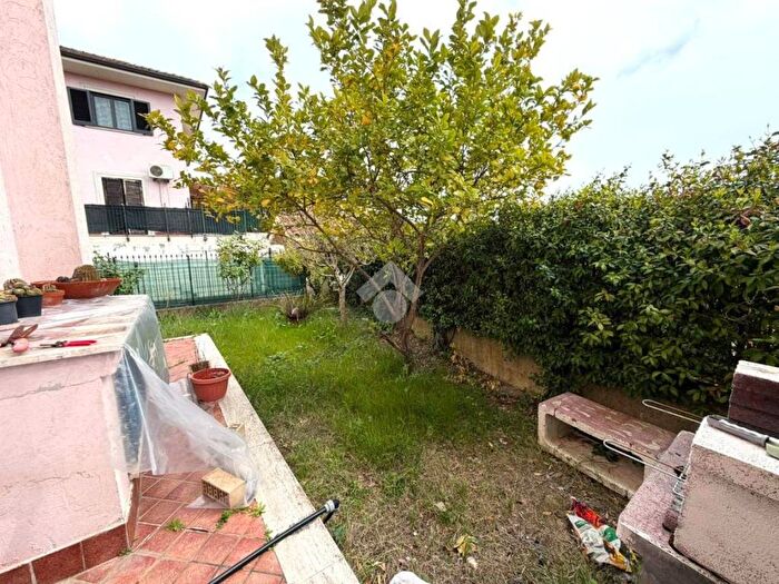 Appartamento trilocale in affitto in Via aterno, Borgo Novo, Monterotondo