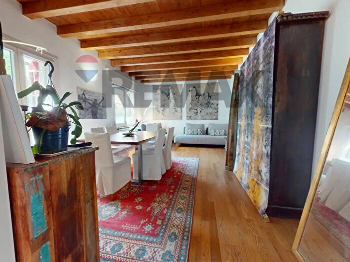 Casa con 5 locali in vendita in Via Guizza, Padova