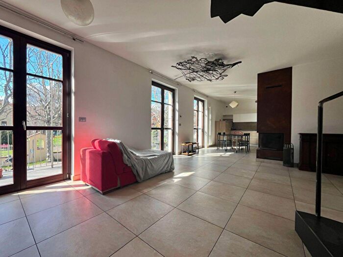 Appartamento con 5 locali in vendita in Via Provinciale, Verzuolo