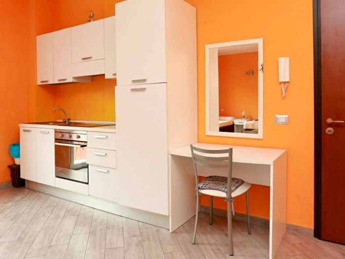 Appartamento in affitto in Via Bordighera, Famagosta, Milano