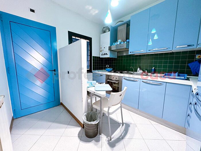 Appartamento trilocale in vendita in Vicolo Tanaro, Cecina