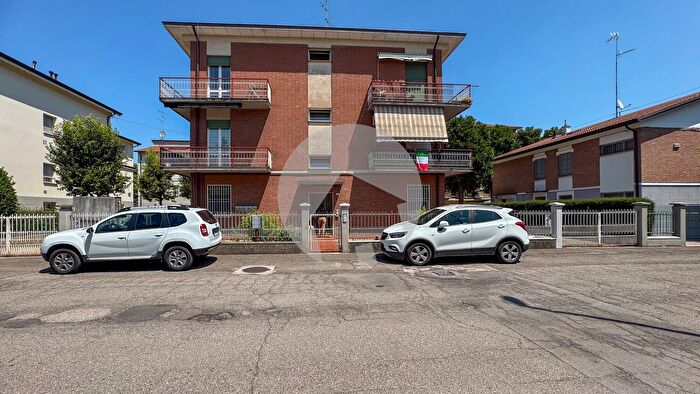 Appartamento in vendita in Via Piero Maroncelli, Reggio Emilia