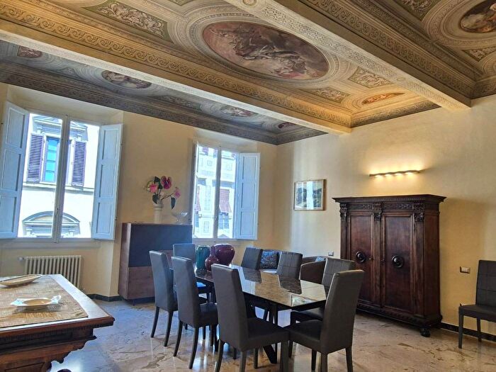 Appartamento con 6 locali in affitto in Piazza di San Marco, San Marco SS Annunziata, Firenze