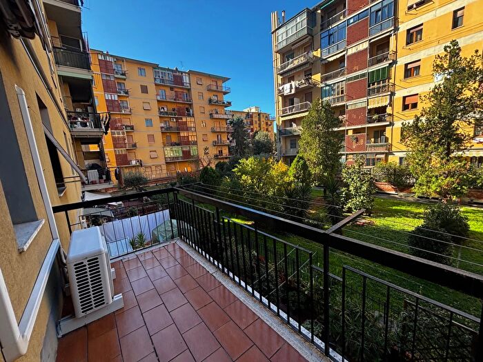 Appartamento con 6 locali in vendita in Via Rialdoli, Scandicci